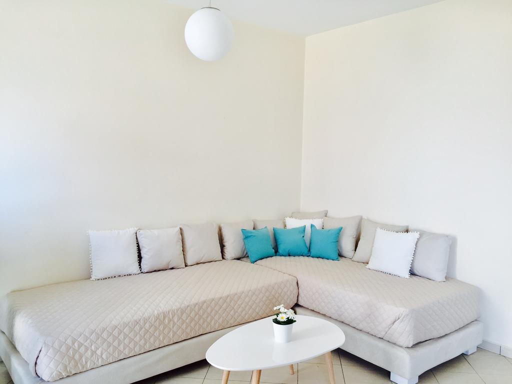 Sea And Sky Apartments Sarande Exterior photo
