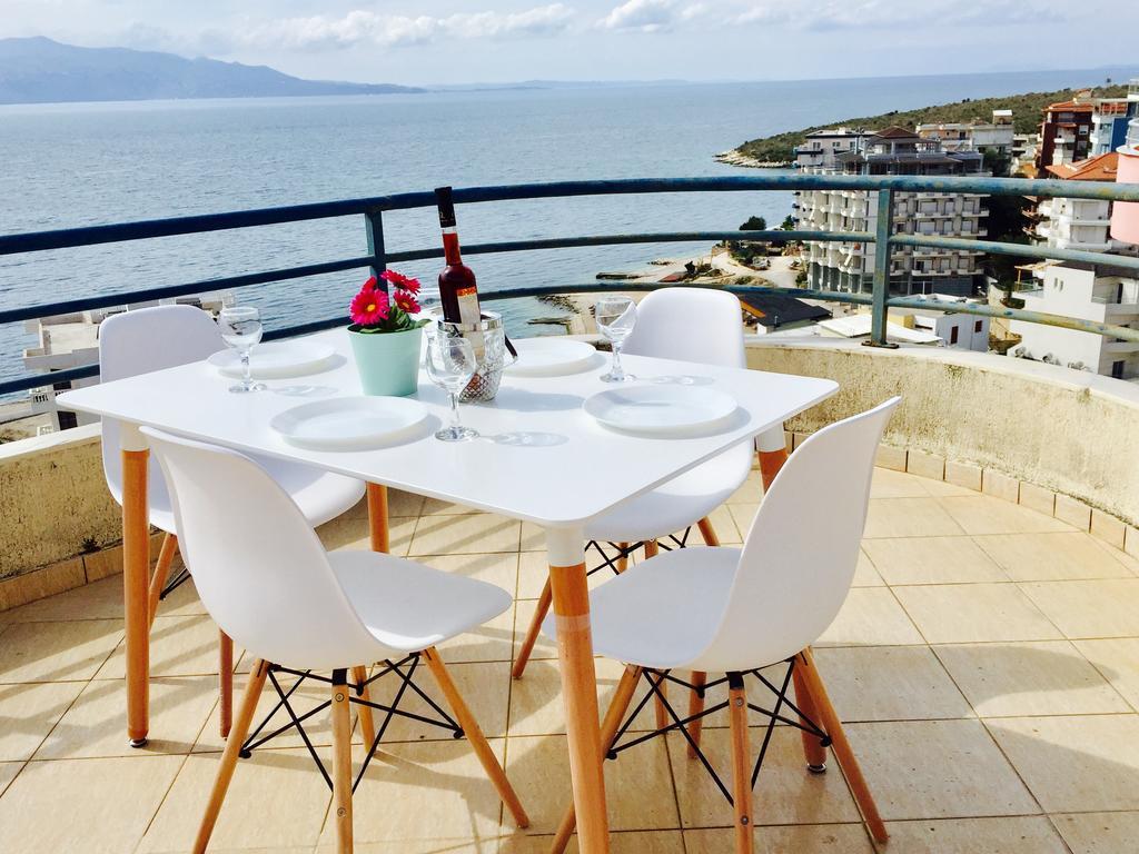 Sea And Sky Apartments Sarande Exterior photo