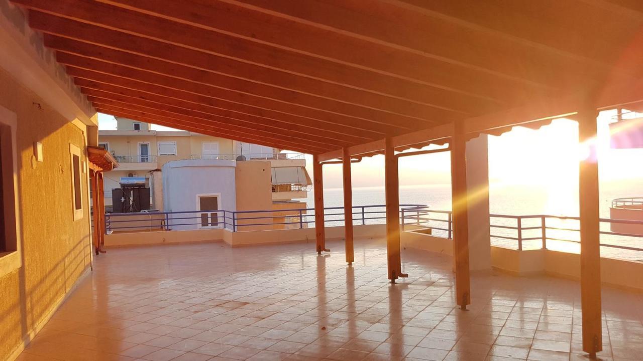 Sea And Sky Apartments Sarande Exterior photo
