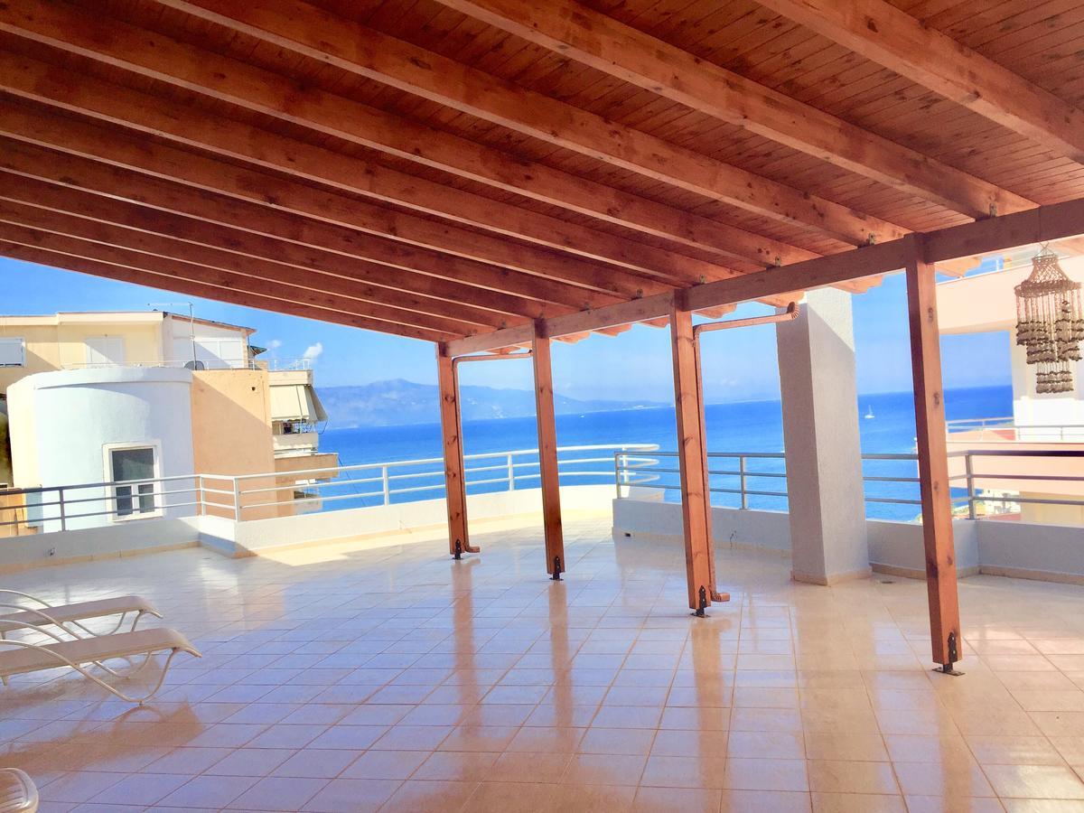 Sea And Sky Apartments Sarande Exterior photo